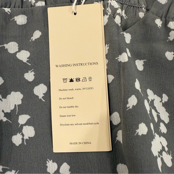 5 for $25! DOKOTOO Casual V Neck Alicia Floral Print Smocked Chiffon Blouse - Picture 14 of 14